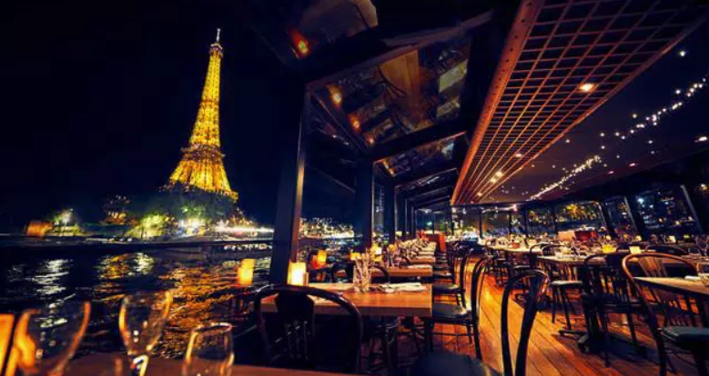  - Escapade Parisienne